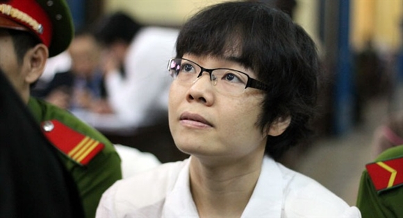 Huỳnh Thị Huyền Như tại tòa (Nguồn: Tuổi trẻ)