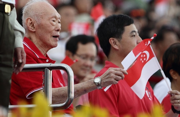 Một trong những lần xuất hiện trước công chúng dịp quan trọng cuối cùng của ông là khi 90 tuổi vào lễ 49 năm quốc khánh Singapore.