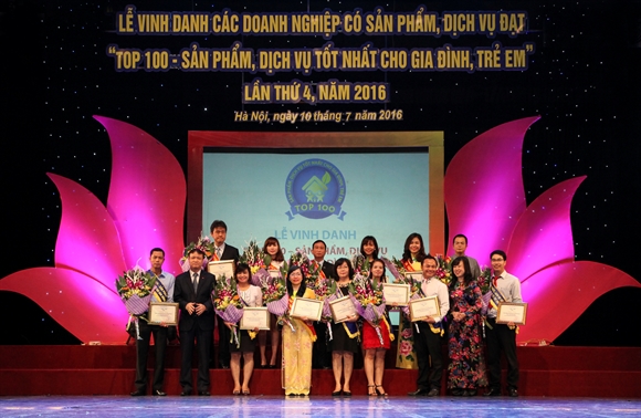 San pham go Duc Thanh duoc vinh danh top 100 san pham tot nhat cho gia dinh va tre em 3 nam lien