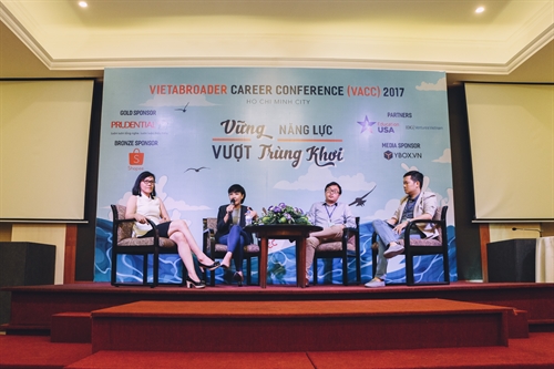 Hoi thao Nghe nghiep VietAbroader TPHCM 2017:  “Vũng Nang Lục, Vuot Trùng Khoi”
