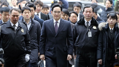 CEO Samsung tu chuc vi “cuoc khung hoang chua tung thay”