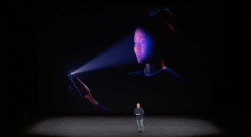 Apple chi san xuat duoc 46.500 iPhone X trong dot dau tien