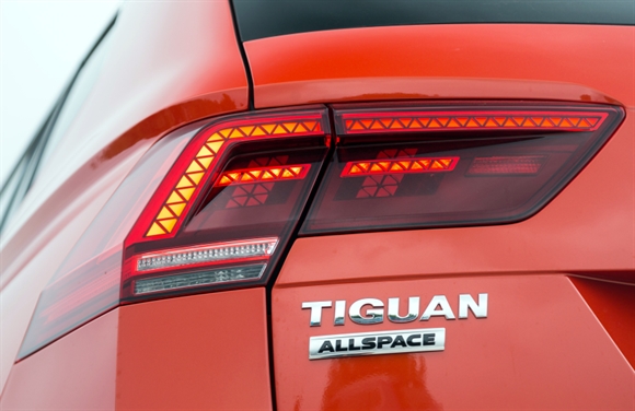 VW Tiguan Allspace 2018:  Xe SUV 7 cho cua Duc danh cho nguoi Viet 