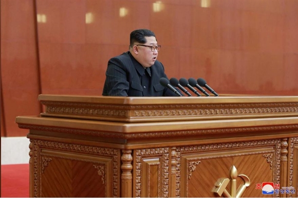 Kim Jong-un ha nhiet chay dua hat nhan: 3 gia thuyet quan trong