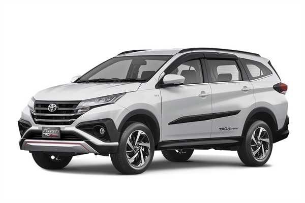 Toyota Viet Nam tung loat xe moi