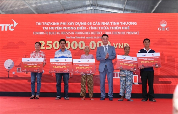 Le khanh thanh nha may dien mat troi 35 MW dau tien tai Viet Nam