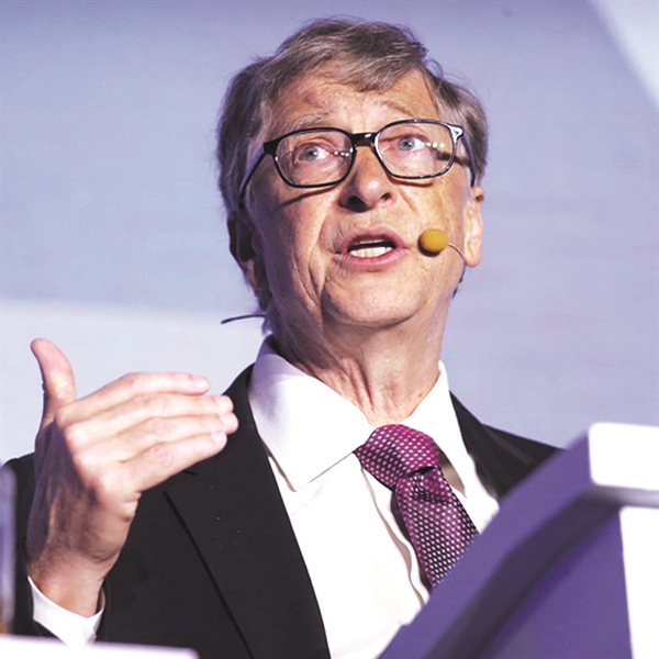 Bill Gates dat cuoc vao… nha ve sinh