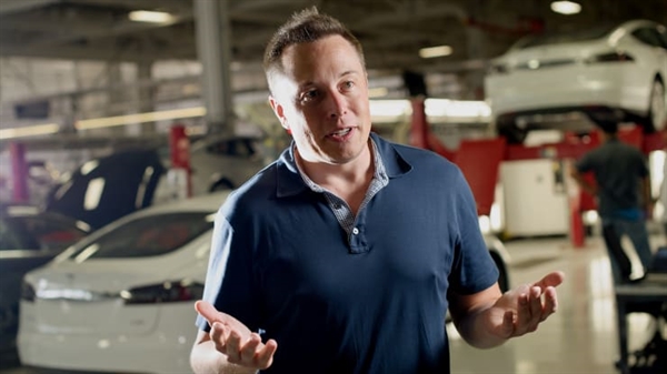 Elon Musk, đồng sáng lập và giám đốc điều hành của Tesla Motors Inc