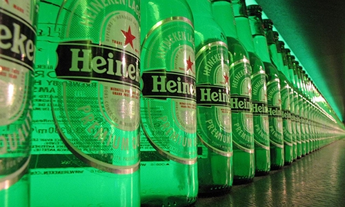Dây chuyền sản xuất bia Heineken. Ảnh: Dealstreetasia