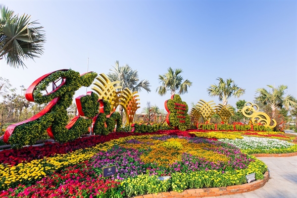 Lễ hội “Mai Phú Quý” tại Vinhomes Grand Park xác lập kỷ lục “Lễ hội hoa mai lớn nhất Việt Nam”