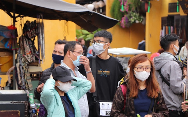 visitors froNumber of visitors from China, South Korea fell sharply due to the coronaviris fears. Photo: CafeF