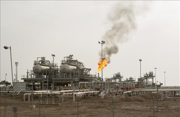 Một cơ sở lọc dầu ở Basra, Iraq. Ảnh: AFP/TTXVN