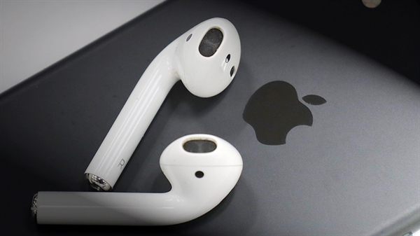 Apple giảm chậm nỗ lực chuyển sản xuất ra khỏi Trung Quốc. Ảnh: Reuters
