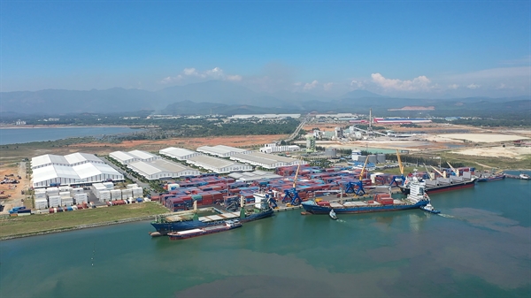 Chu Lai Port, where the semi-trailers were shipped to US. Photo courtesy from THACO