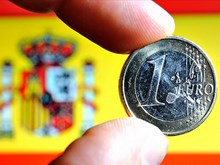 Tây Ban Nha hoàn thành việc huy động hơn 120 tỷ euro