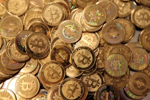 Giá Bitcoin giảm 20% sau lệnh cấm của Trung Quốc