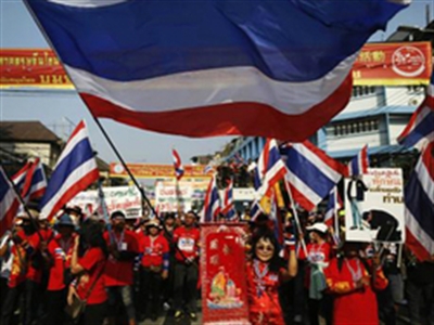 Bangkok rung chuyển trước ngày bỏ phiếu