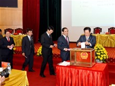 Bầu bổ sung hai Phó Chủ tịch UBND tỉnh Tuyên Quang