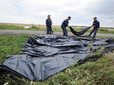 Các phe ở Ukraine đạt thỏa thuận di chuyển thi thể nạn nhân MH17
