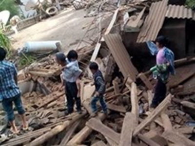 Động đất Trung Quốc: 367 người thiệt mạng, 12.000 nhà đổ sập