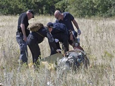 “MH17 bị trúng tên lửa không đối không”