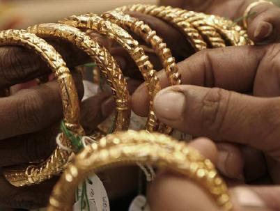 Nhập khẩu vàng Ấn Độ sẽ giảm 53% trong năm 2012
