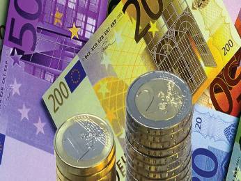 "Thắt chặt quá mức sẽ bóp nghẹt kinh tế khu vực đồng euro"