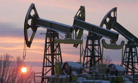 IEA nói thị trường dầu sẽ giảm bớt áp lực