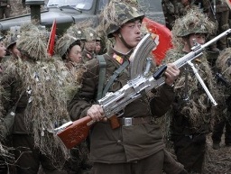 Quân đội Triều Tiên báo động cao sau khi phóng tên lửa thất bại