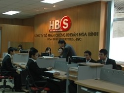 HBS chuyển đổi sang mô hình ngân hàng đầu tư