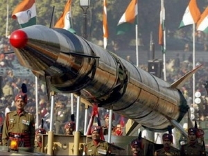 Tên lửa tầm bắn ôm trọn lãnh thổ Trung Quốc của Ấn Độ lên bệ phóng