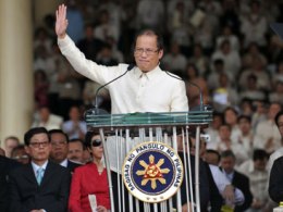 Tổng thống Philippines thăm Mỹ giữa lúc căng thẳng