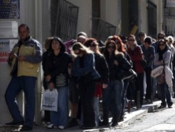 Hy Lạp sẽ mất 55% thu nhập nếu rời eurozone