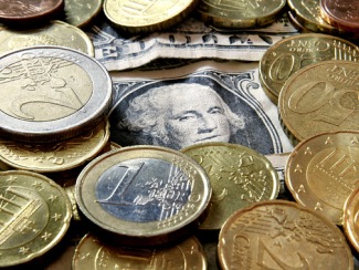 Euro tăng tuần thứ 2 so với USD trước thềm bầu cử Hy Lạp