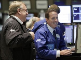 S&P 500 lên cao nhất 2 tháng nhờ kỳ vọng gói kích thích mới của Mỹ