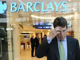 Moody's hạ triển vọng tín nhiệm của Barclays xuống tiêu cực