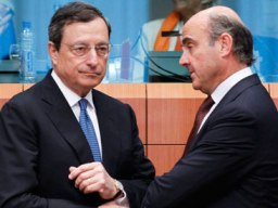 Eurozone vẫn bất đồng về bơm vốn cho ngân hàng