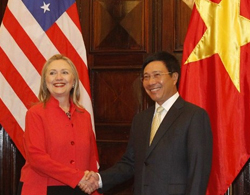 Lịch trình 2 ngày làm việc của bà Hillary Clinton tại Việt Nam