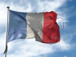 Pháp trên bờ vực suy thoái kinh tế?