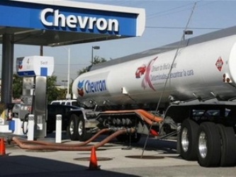 Iraq tạm ngừng các hợp đồng dầu khí với Chevron