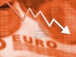 Euro tiếp tục giảm trước các dấu hiệu suy giảm tăng trưởng toàn cầu