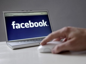 Facebook lo lắng bởi xu hướng truy cập qua di động
