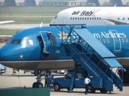 Vietnam Airlines xin điều chỉnh giảm một loạt chỉ tiêu kinh doanh 2012