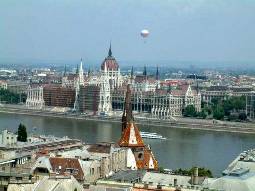 Hungary rơi vào suy thoái lần thứ 2 trong 4 năm