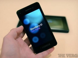 RIM cấp quyền sử dụng hệ điều hành BlackBerry 10