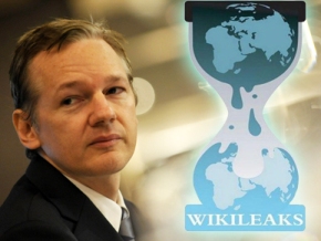 Anh đe dọa đột kích đại sứ quán Ecuador bắt giữ chủ WikiLeaks