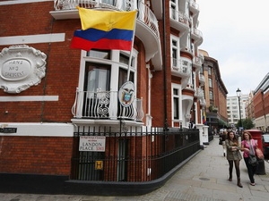Ecuador đồng ý cho ông chủ WikiLeaks tị nạn chính trị