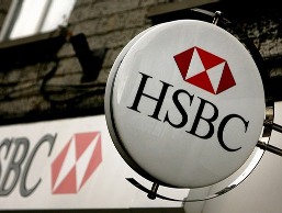 HSBC bị S&P hạ triển vọng xếp hạng sau bê bối ở Mỹ, châu Âu