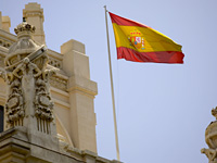 Tây Ban Nha sẵn sàng đóng cửa một loạt ngân hàng