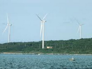 Nhà máy điện gió đảo Phú Quý vận hành phát điện